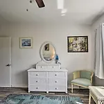 Sunny Cocoa Beach Home Walk To Sea And Attractions!