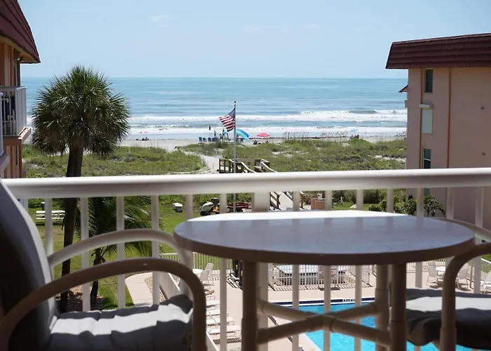 Wow! Updated Oceanfront, Pool Front Spanish Main Condo 45!