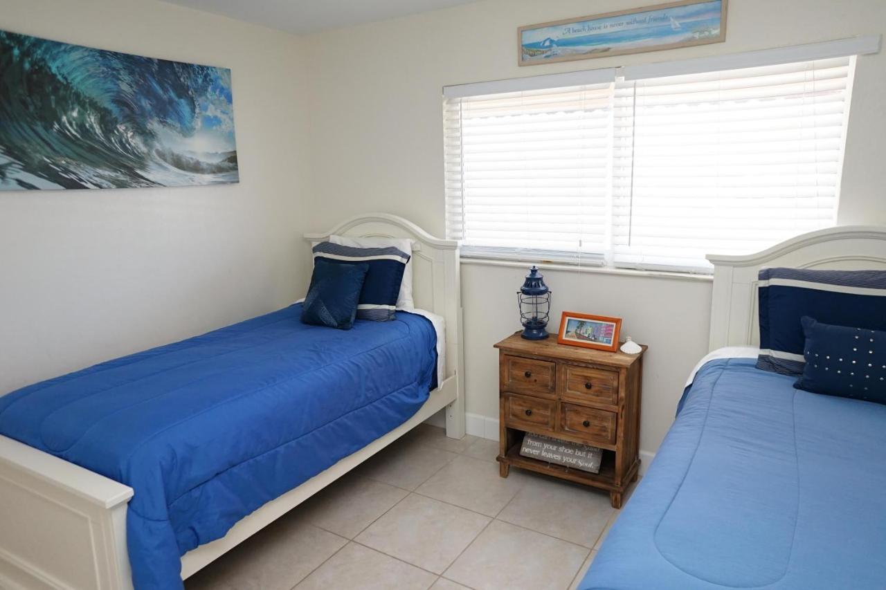 Wow! Updated Oceanfront, Pool Front Spanish Main 45! *