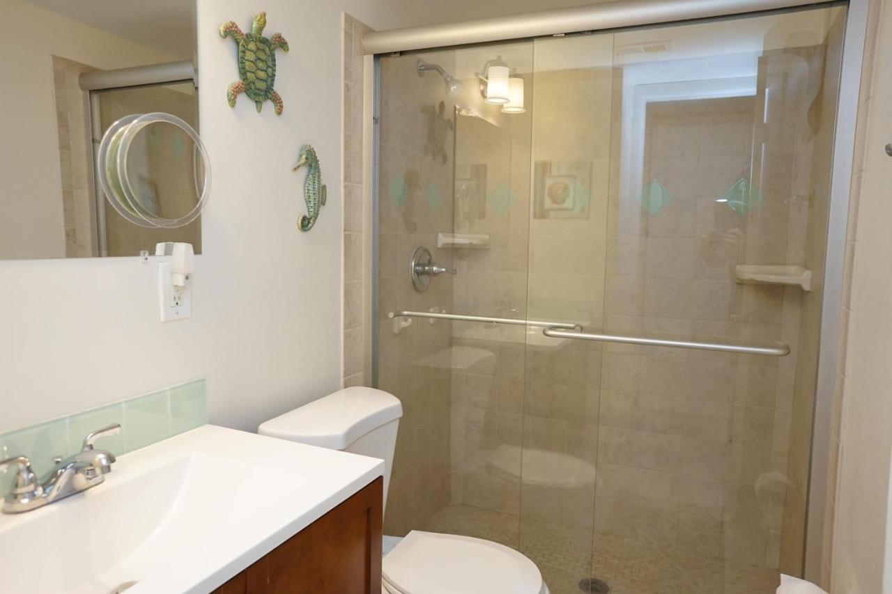 Wow! Updated Oceanfront, Pool Front Spanish Main 45!