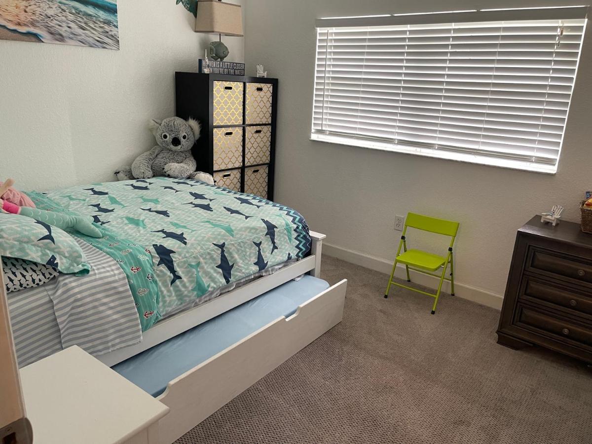 Beautiful Bright & Sparkling 2bed 1bath Retreat - Unit 212 Holiday home