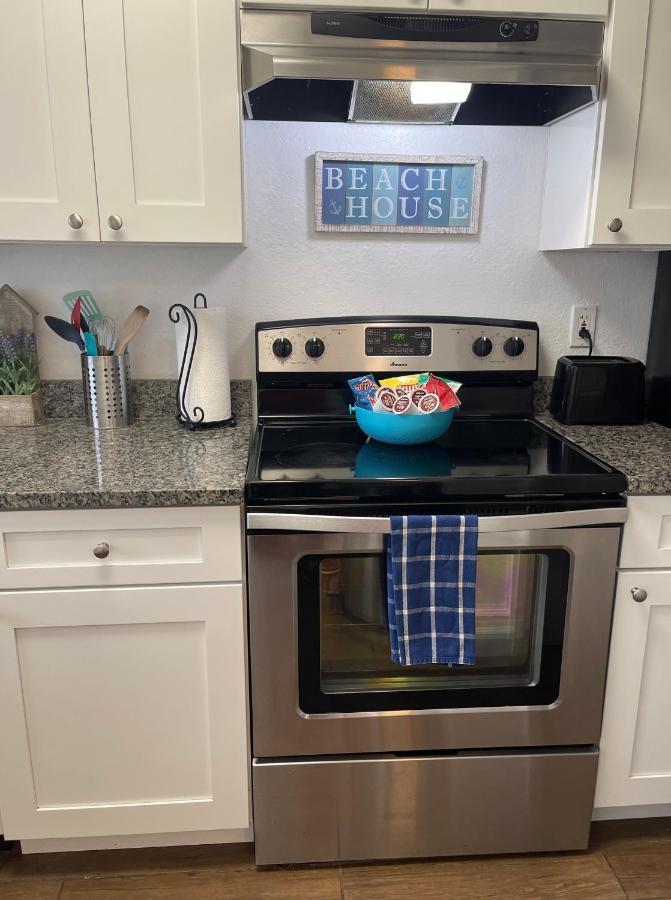 Holiday home Beautiful Bright & Sparkling 2bed 1bath Retreat - Unit 212