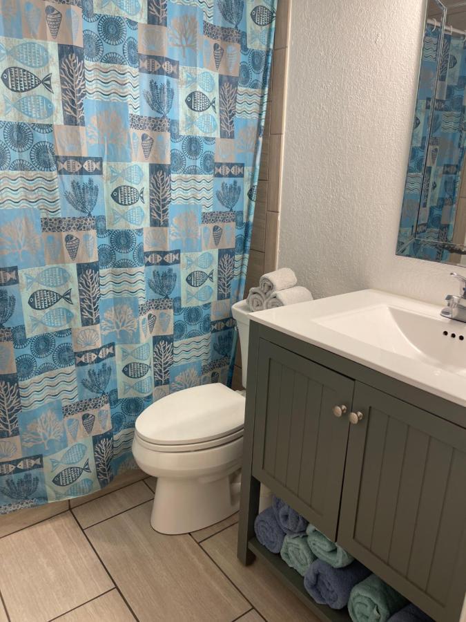 Beautiful Bright & Sparkling 2bed 1bath Retreat - Unit 212