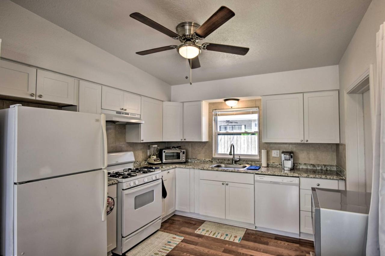 Apartment Sunny Cocoa Walk To Sea And Attractions! *